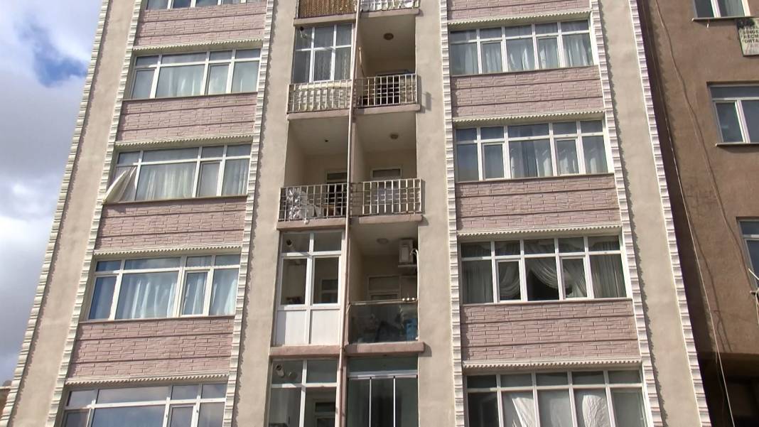 ‘Ağabeyimi ölü buldum’ dedi, acı gerçek sorguda ortaya çıktı 2